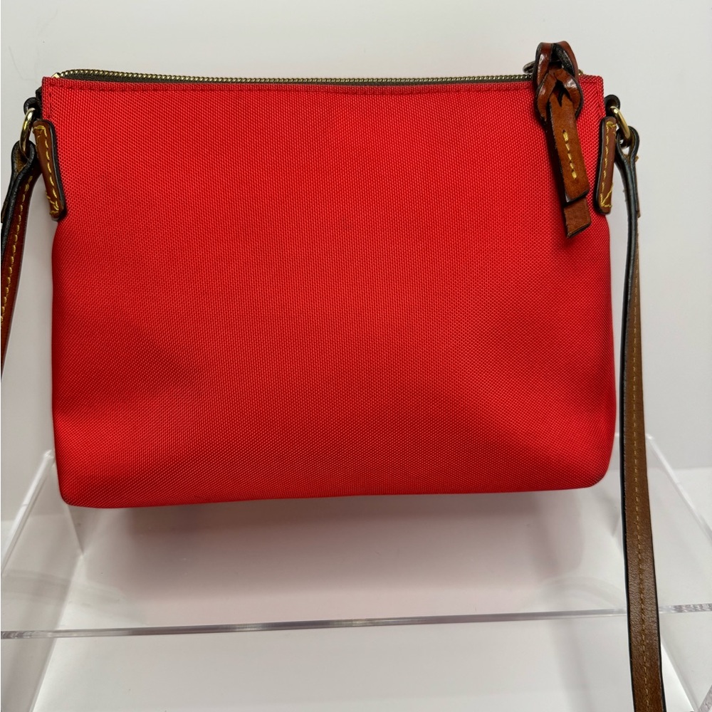 ☘️#123 Dooney & Bourke Small Red Nylon Crossbody Bag - Picture 4 of 17